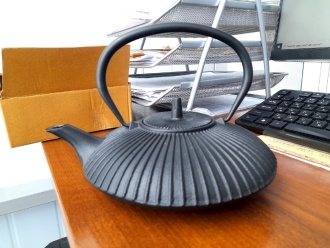 Чугунный чайник "Чёрный узор". Цена: 5 700 ₽ руб.
