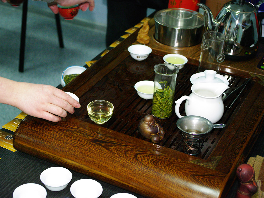 Собрание клуба чайной культуры "Чайная линия" по поводу празднования Китайского нового года.