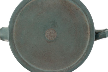Исинский глиняный чайник "Малахит" мастер Ин Хуаюй, 475 мл. Цена: 32 550 ₽ руб.