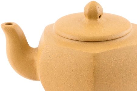 Чайник из исинской глины «Рахат-лукум». Цена: 3 230 ₽ руб.