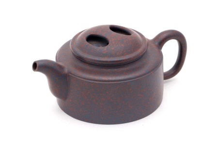 Чайник из исинской глины мастера Линь Ючжэнь «Чжонву» 200 мл.