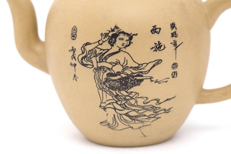 Чайник глиняный «Благородная девица». Цена: 2 820 ₽ руб.