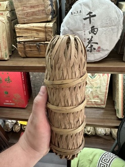 Чёрный чай (хэйча) - Хэйча Цзиньхуа 2021 года в бамбуковой плетенке, 500 гр