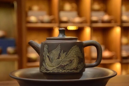 Глиняный чайник «Одинокий Феникс»
