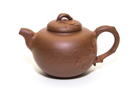 Чайник из исинской глины «Ранняя весна» мастера Гао Веньи 320 мл.. Цена: 16 570 ₽ руб.