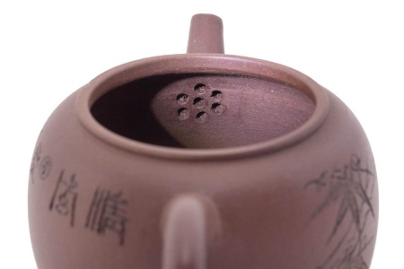 Глиняный чайник «Следы Биссети»