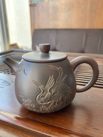 Глиняный чайник из Цзяньшуй, Юньнань "Журавлиные танцы", 200 мл. Цена:  руб.