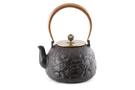 Чугунный чайник «Сварим чай в лесу». Цена: 13 650 ₽ руб.