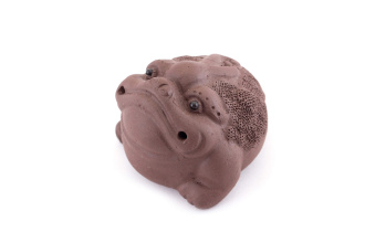 Чайная игрушка «Жабка из чёрной глины». Цена: 1&nbsp;250 ₽ руб.