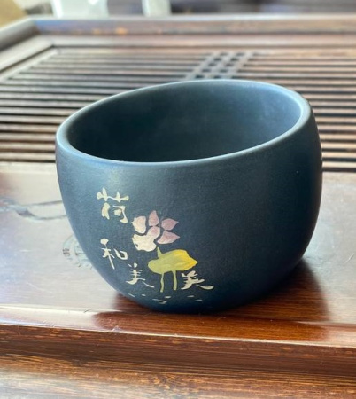 Пиала глиняная из Цзяньшуй, Юньнань "Знаки", 120 мл  | 茶杯. Цена:  руб.