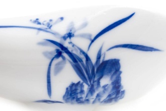 Чахэ фарфоровое "Цветы", ручная роспись|茶荷. Цена: 1 140 ₽ руб.