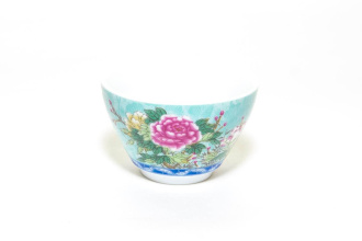 Пиала фарфоровая "Цветы", 65 мл.  | 茶杯. Цена: 480 ₽ руб.