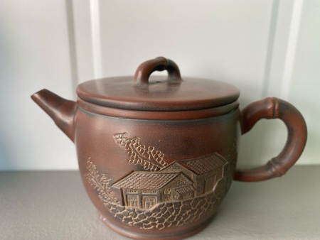 Чайник из Циньчжоу, Гуанси «За каменным забором»