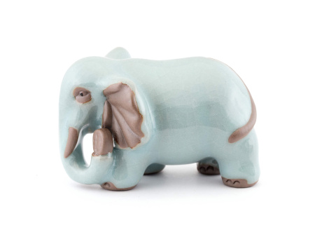 Чайная игрушка «Слоник селадоновый с монетой». Цена: 1 970 ₽ руб.