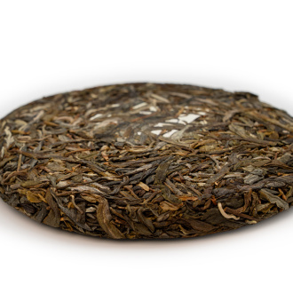 Pressed Raw Pu-erh Tea - Sheng pu-erh from tea trees from Laobanzhang village 200g, 