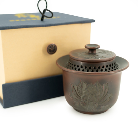 Гайвань из Циньчжоу, Гуанси "Резной цветок". Цена: 16 830 ₽ руб.