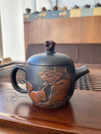 Глиняный чайник из Цзяньшуй, Юньнань "Белочка" 200 мл. Цена: 32&nbsp;030 ₽ руб.