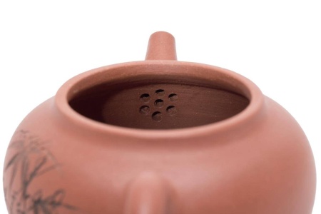 Глиняный чайник «Листья Фаргезии», 110 мл.. Цена: 2 020 ₽ руб.