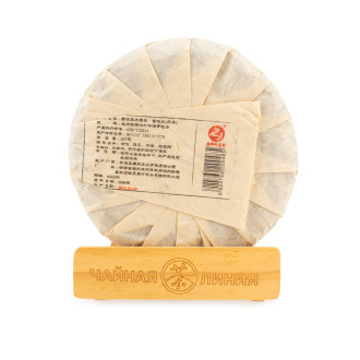 Прессованный шу пуэр - Шу пуэр 2016 г. «Чай с дикий высоких деревьев с ароматом камфоры из Иу» завода «Чжоуши» 357 г, 