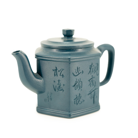 Чайник глиняный "Гранёный". Цена: 12 850 ₽ руб.