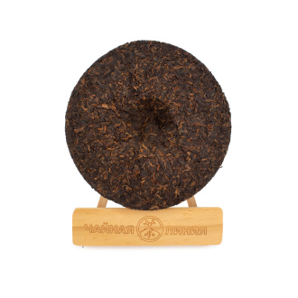 Pressed Rip Pu-erh Tea - Shu pu-erh 2000 "Classic Menghai" brand "Tea Line" 357 g, 