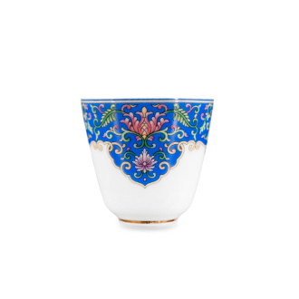 Пиала "Бело-синий узор" 50мл  | 茶杯. Цена: 650 ₽ руб.