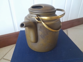 Уцененный глиняный чайник "Союз". Цена: 22 880 ₽ руб.