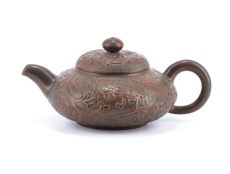 Глиняный чайник из Циньчжоу, Гуанси "Лиловые лотосы", 170 мл. Цена: 17 210 ₽ руб.